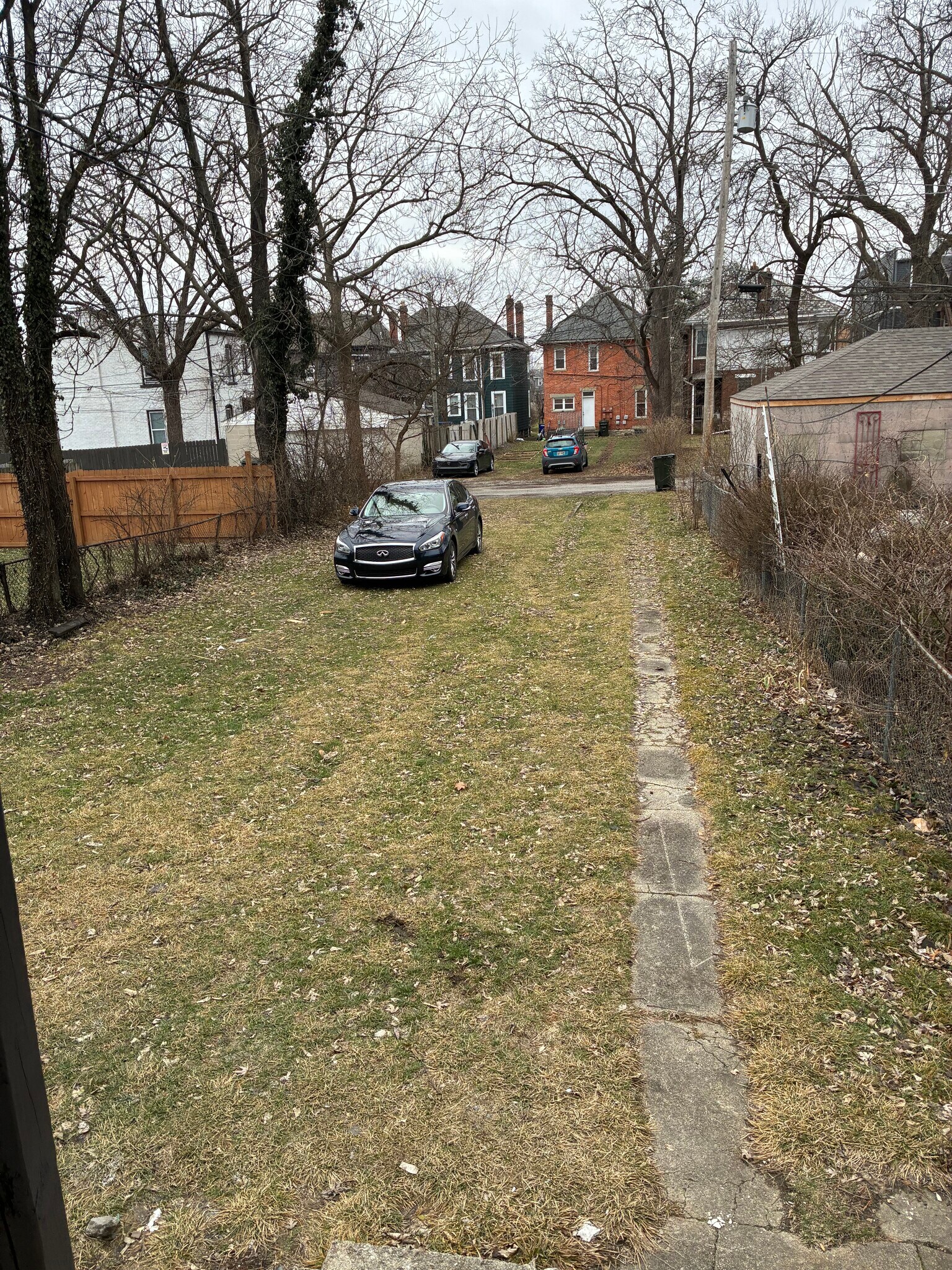 Building Photo - 551 Wilson Ave