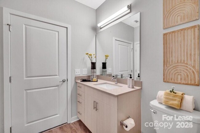 Building Photo - 2020 W Morehead St