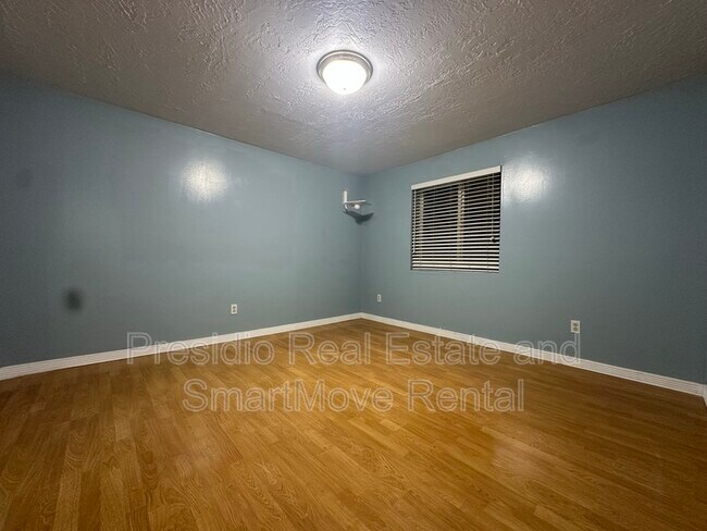 Building Photo - 3408 S Huntington Dr