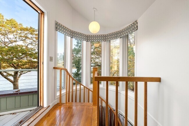 Building Photo - 23 Ocean St