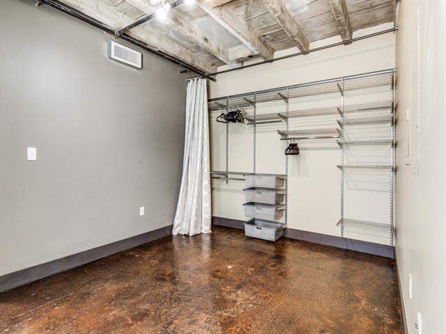 Building Photo - 329 E Colorado Blvd