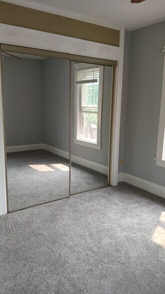 Building Photo - 1538 Lauderdale Ave