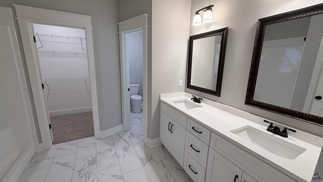 Building Photo - 531 Bristleleaf Path