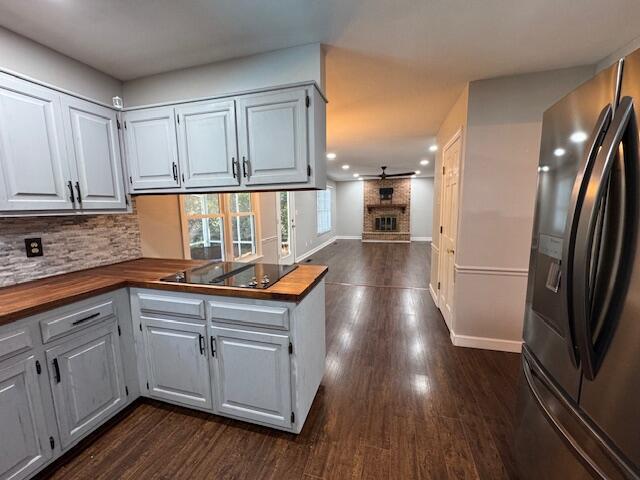 Building Photo - 1831 Huckleberry Dr