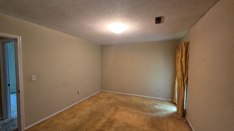 Bed 3 - 4328 Cheviot Dr