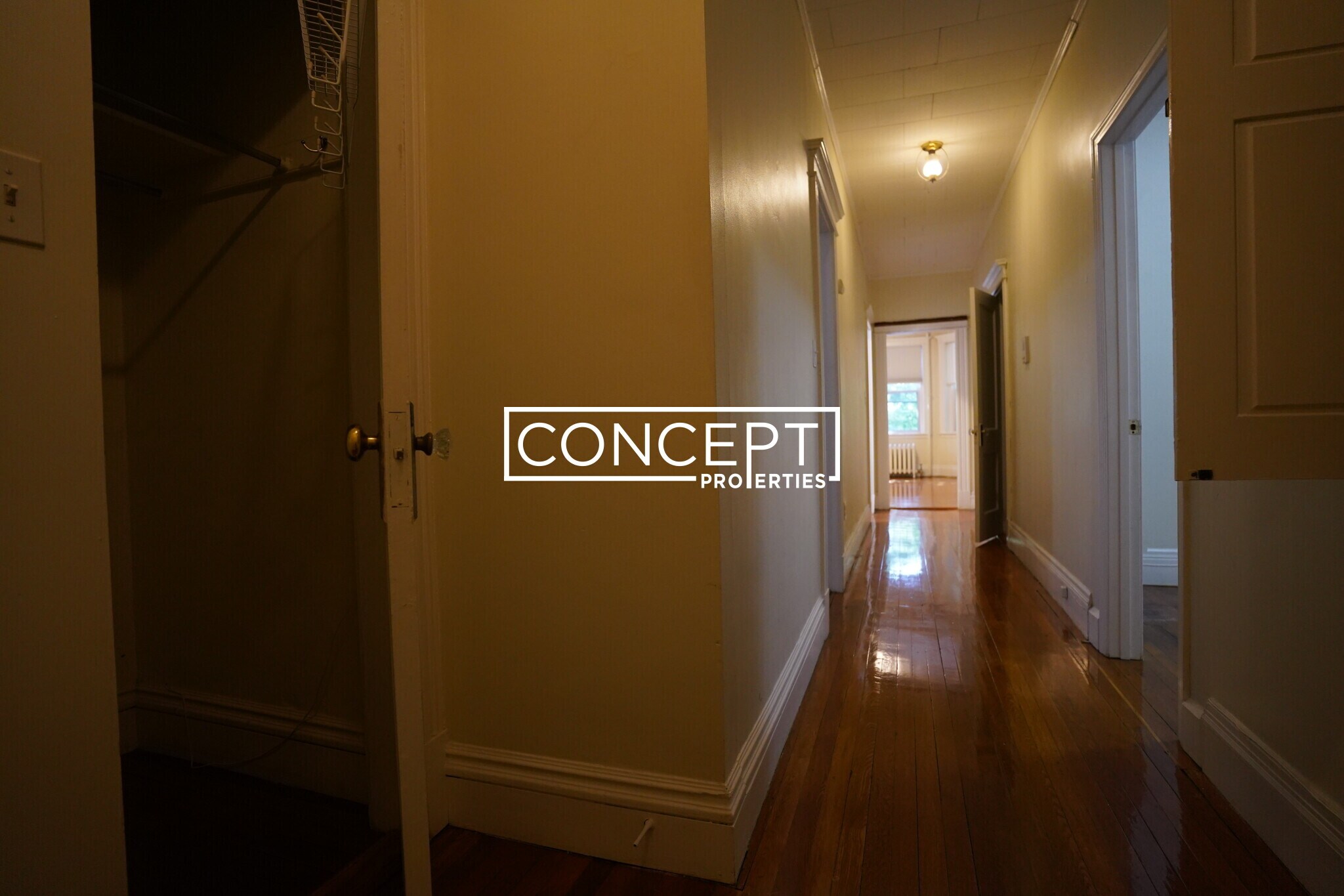 Building Photo - 18 Euston St