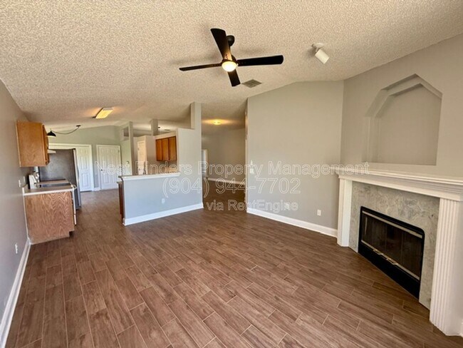 Building Photo - 3139 Mountain Ash Rd E
