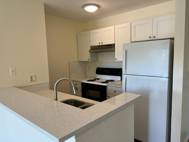 Building Photo - 4823 Via Palm Lakes Via