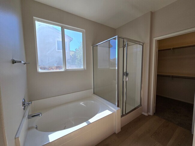 Building Photo - Moreno Valley Single Story Home