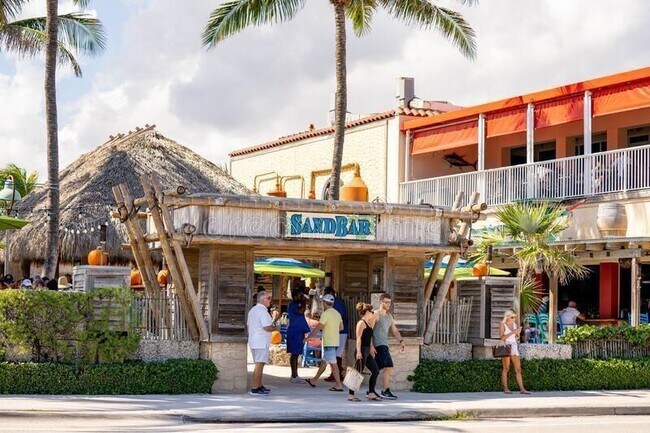 Building Photo - 110 SE 2nd St