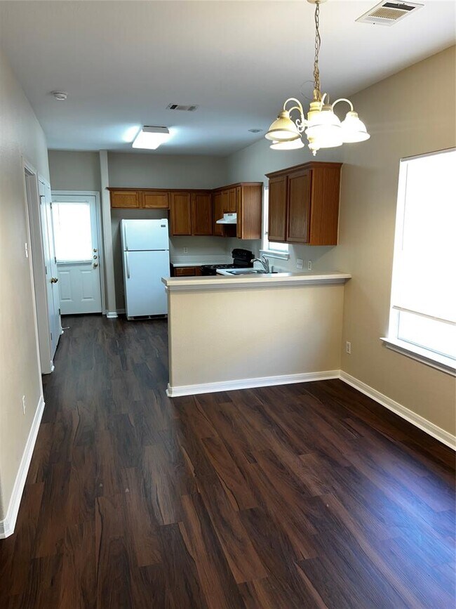 Building Photo - 143 Marvin Cove