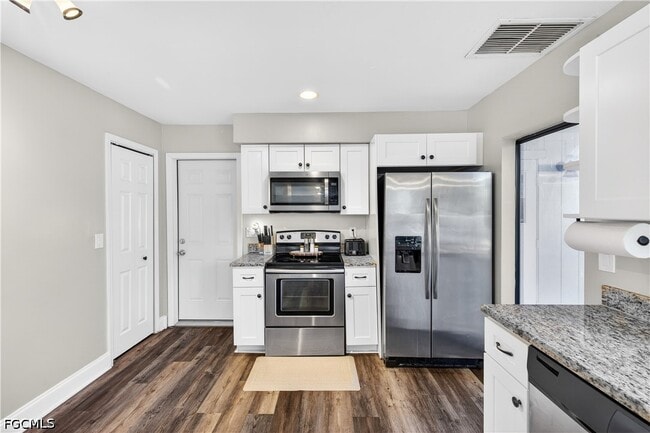 Building Photo - 1576 Beechwood Trail