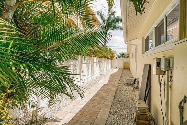 Building Photo - 11240 7th St E