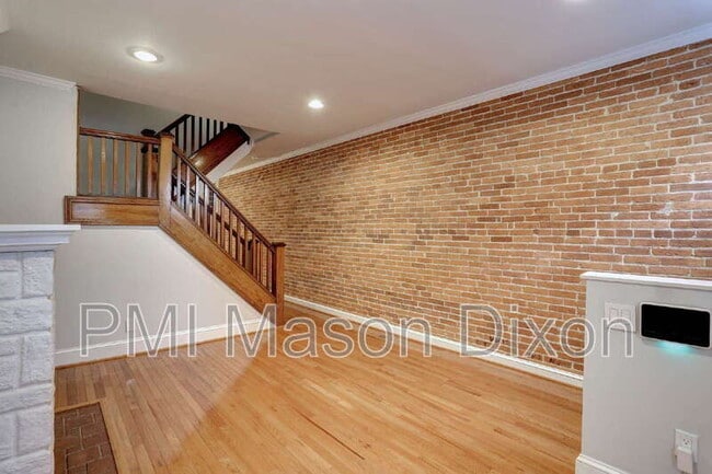 Building Photo - 1416 Riverside Ave