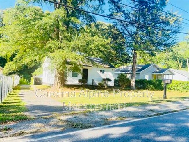Building Photo - 1106 W Davidson Ave