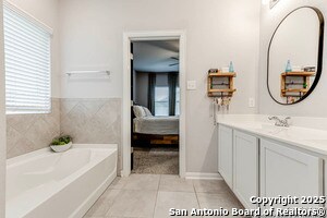 Building Photo - 7919 Deepwell Dr