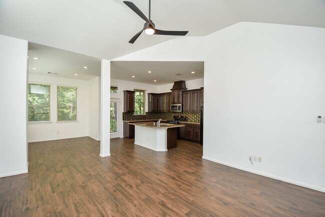 Building Photo - 18 Cheswood Manor Drive