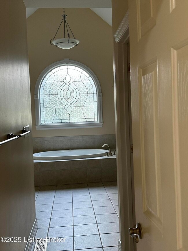 Building Photo - 17014 Ashburton Dr