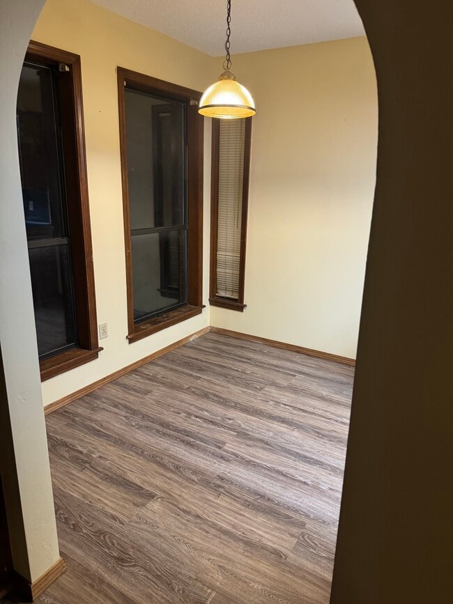 Building Photo - 323 S Shurley St