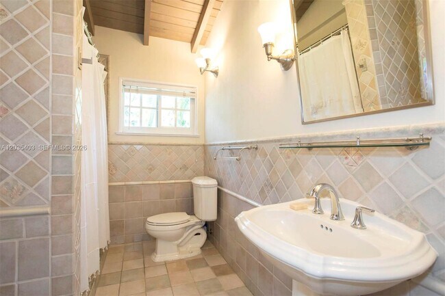 Building Photo - 7924 SW 50th Ct