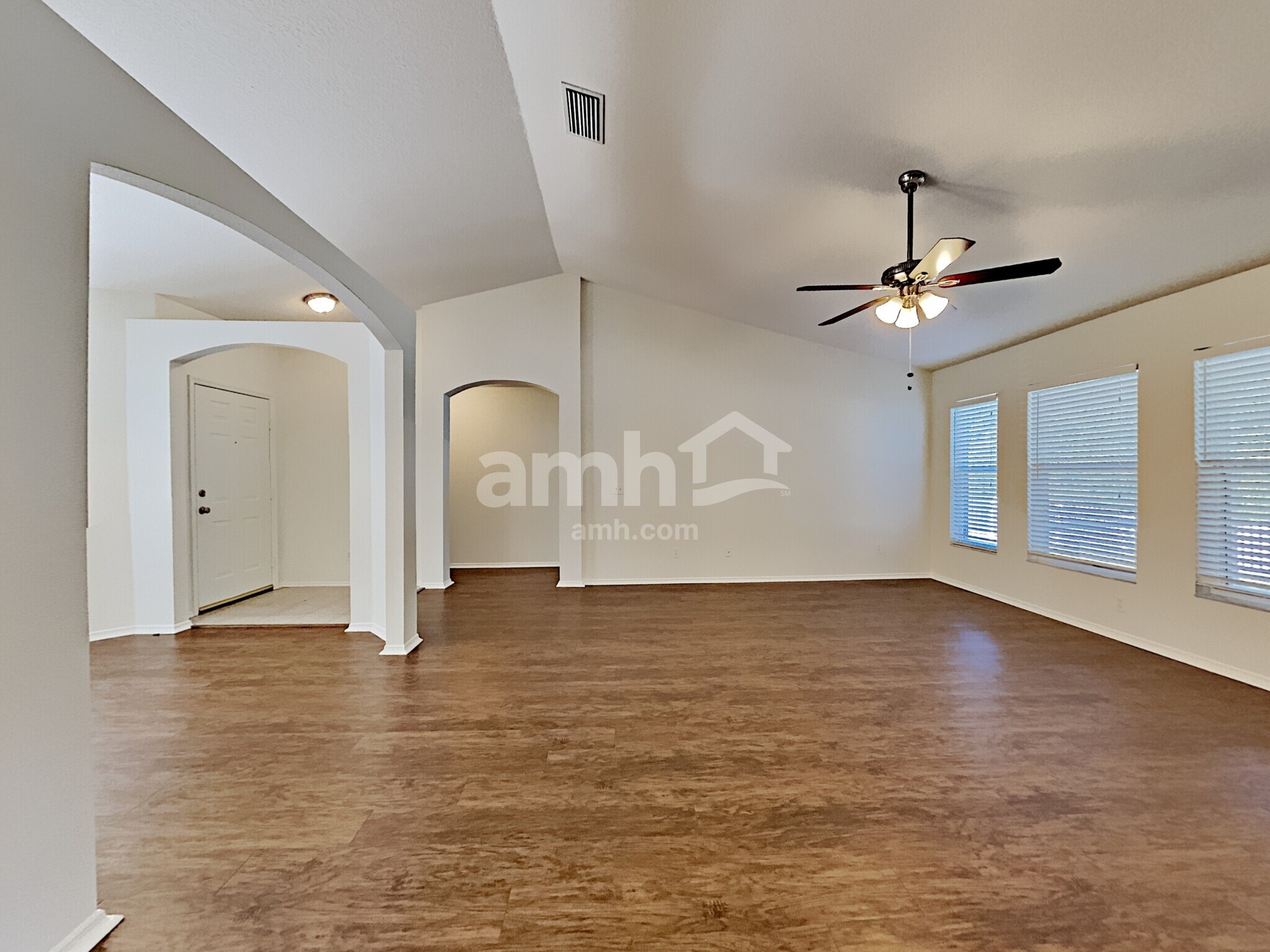 Building Photo - 312 116th St E