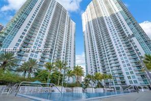 Building Photo - 951 Brickell Ave