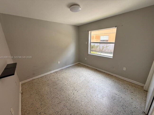 Building Photo - 3045 NW 21st Ct