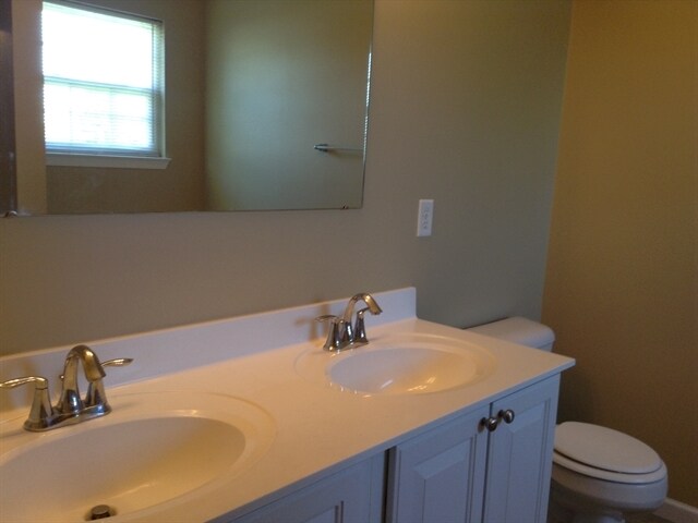 Building Photo - 599 Mitchell Way Ct