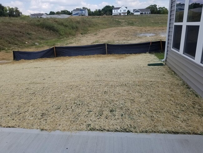 Building Photo - 1389 Meadowrun Ln