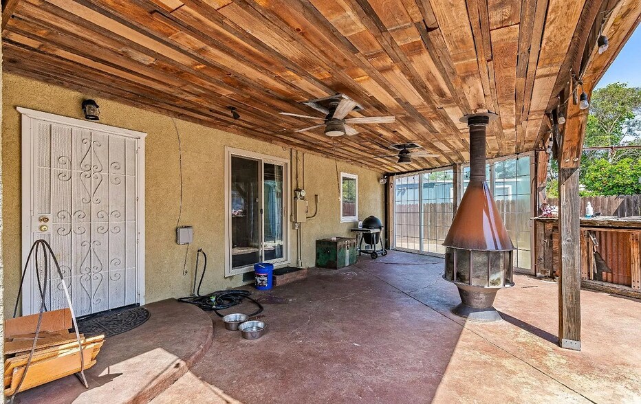 Building Photo - 1034 Caldwell Ave