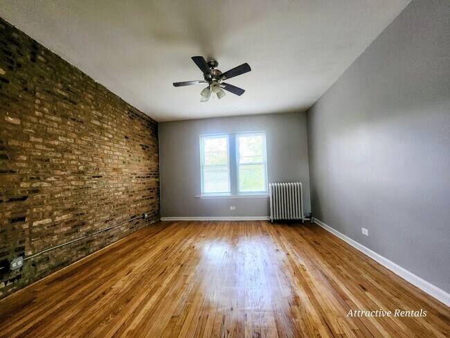 Building Photo - 1465 E 68th St