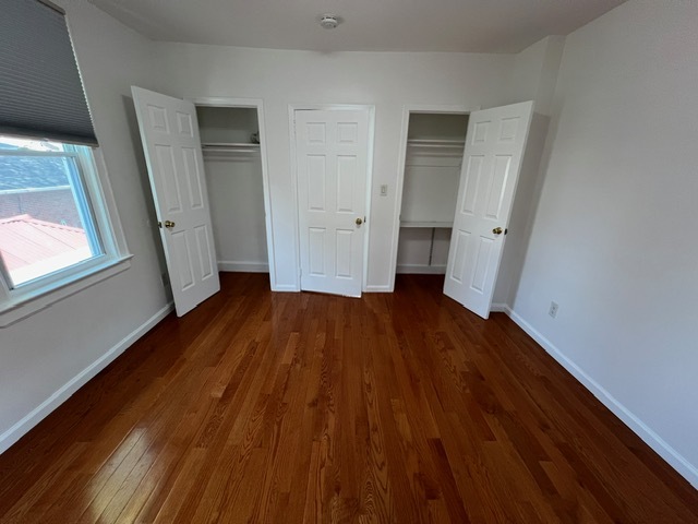 BR w double closets - 113 Oakwood Ave