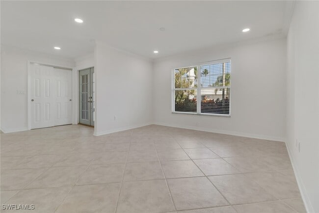 Building Photo - 750 Southern Pines Dr