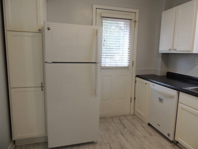 Building Photo - 509 Haish Blvd