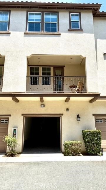 Building Photo - 904 N Primrose Ln