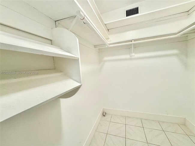 Building Photo - 230 174th St