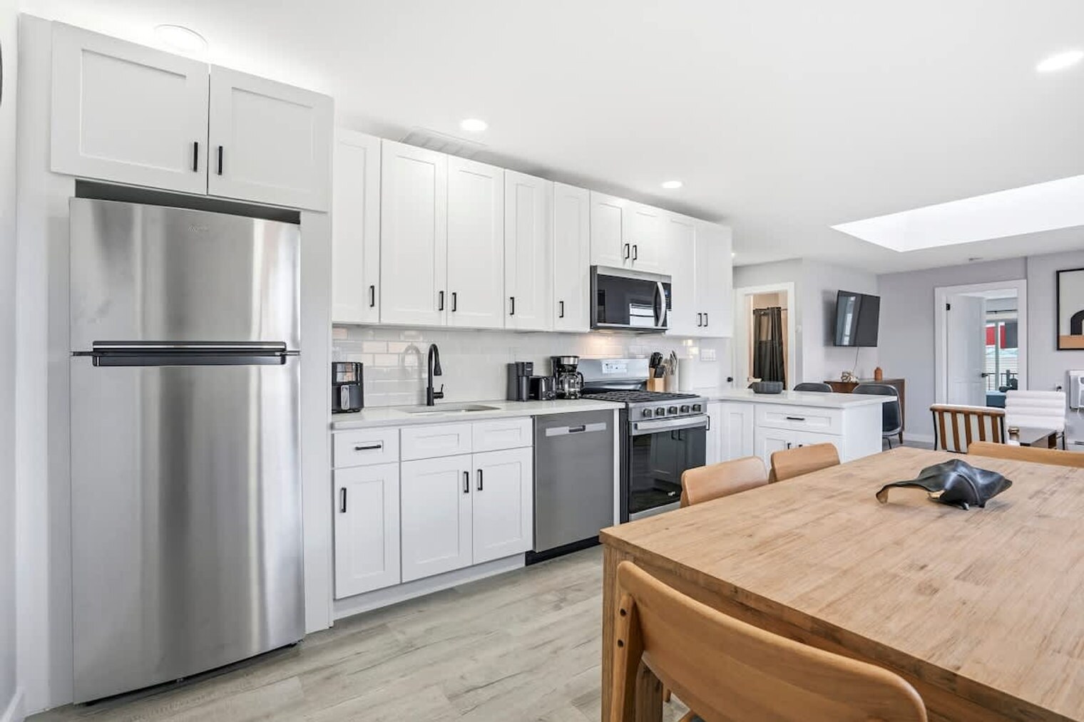 Building Photo - 225 Hancock Ave