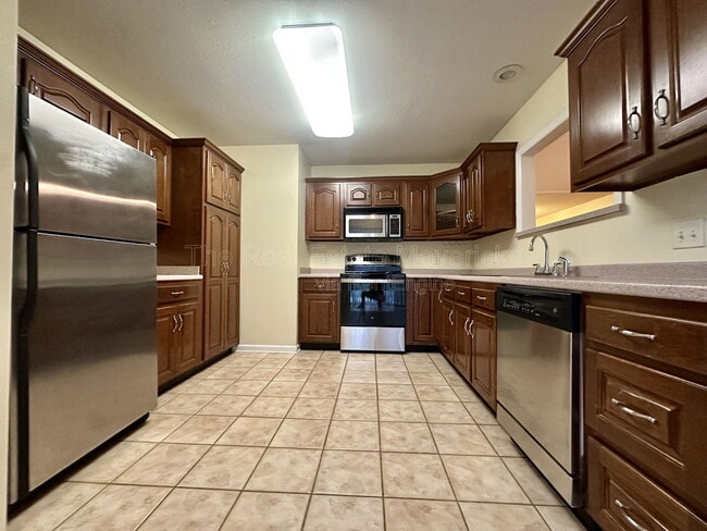 Building Photo - 1720 Hawk Run Ln