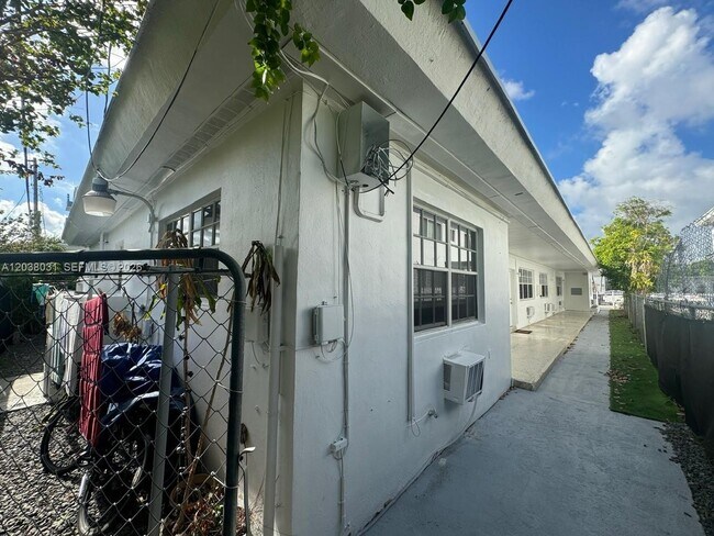 Building Photo - 735 83rd St