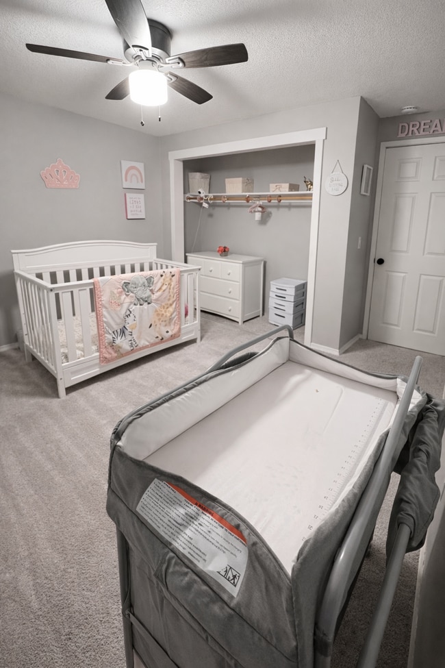 Building Photo - 19315 SW Oak St