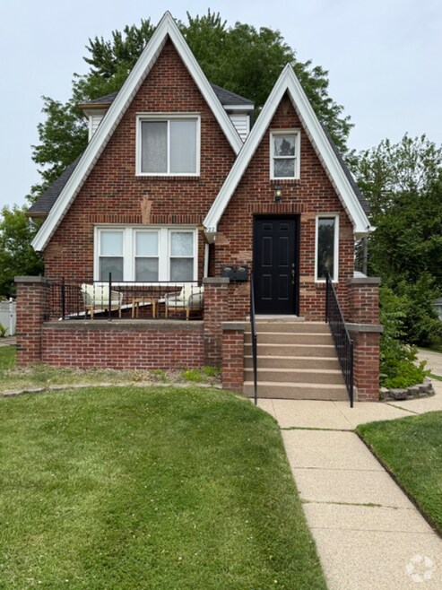 Building Photo - 122 W Houstonia Ave