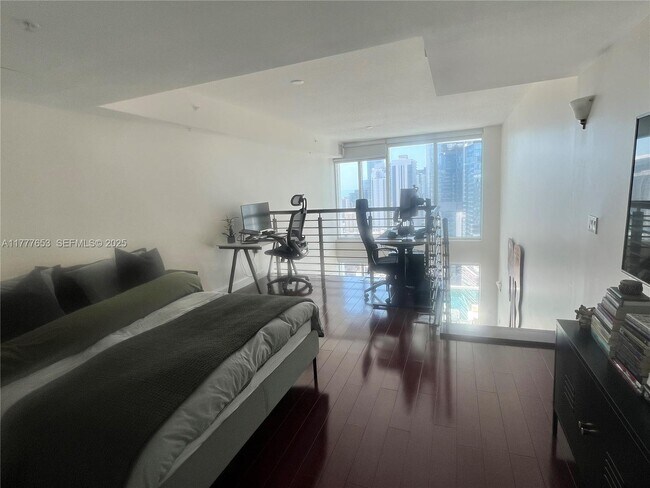 Building Photo - 41 SE 5th St