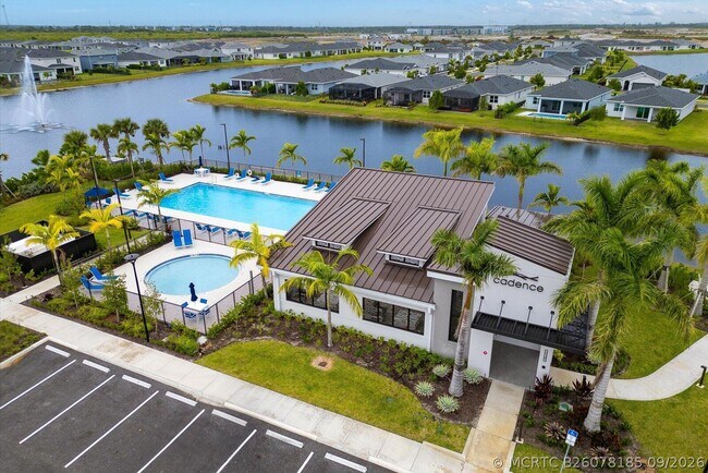 Building Photo - 10550 SW Orana Dr