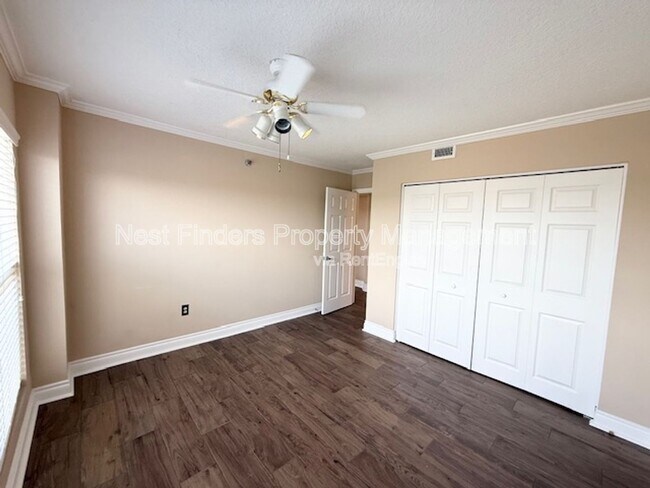 Building Photo - 1551 1st St S