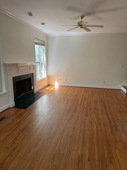 Building Photo - 151 Grande View Ln