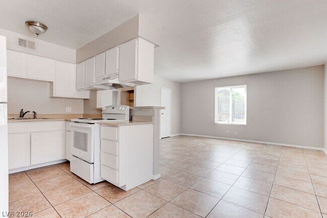 Building Photo - 1810 Bartoli Dr