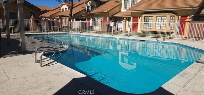 Building Photo - 1113 Turquoise St