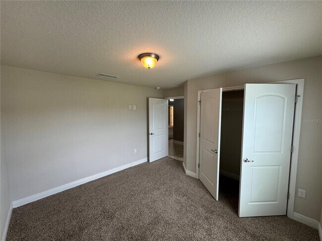 Building Photo - 33813 Emerald Pond Loop