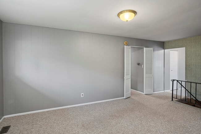 Building Photo - 3947 Setonhurst Rd