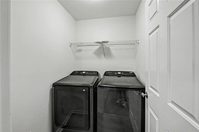 Building Photo - 8330 Grenadier Trail
